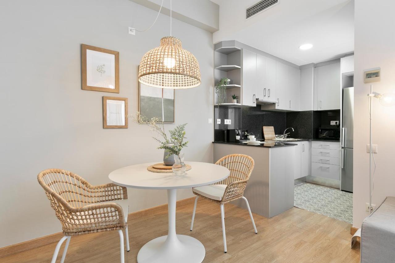 Click&Flat Sugranyes Apartment Barcelona Exterior photo